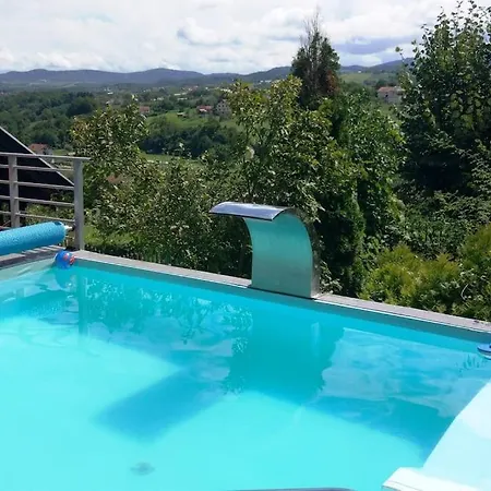 Holiday home Wellness House Spa *
